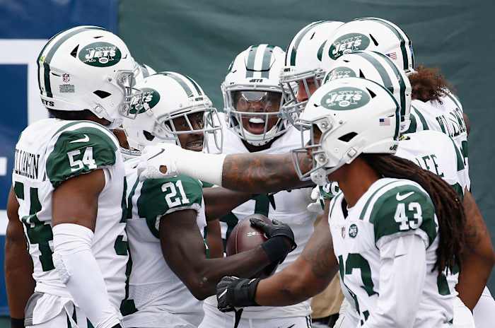 mmqb-6-jets-celebration.jpg
